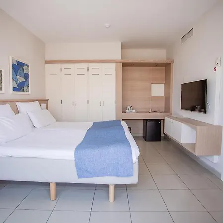 Caybeach Semesteranläggning (resort) 3*